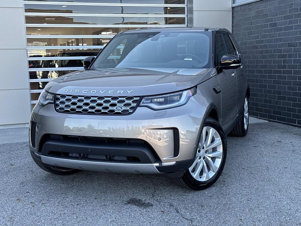 Bronze 2026 Land Rover Discovery SUV / Crossover All-Wheel Drive 8-Speed Automatic