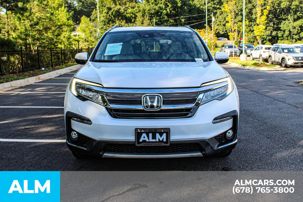Used 2021 White Honda Elite image 9