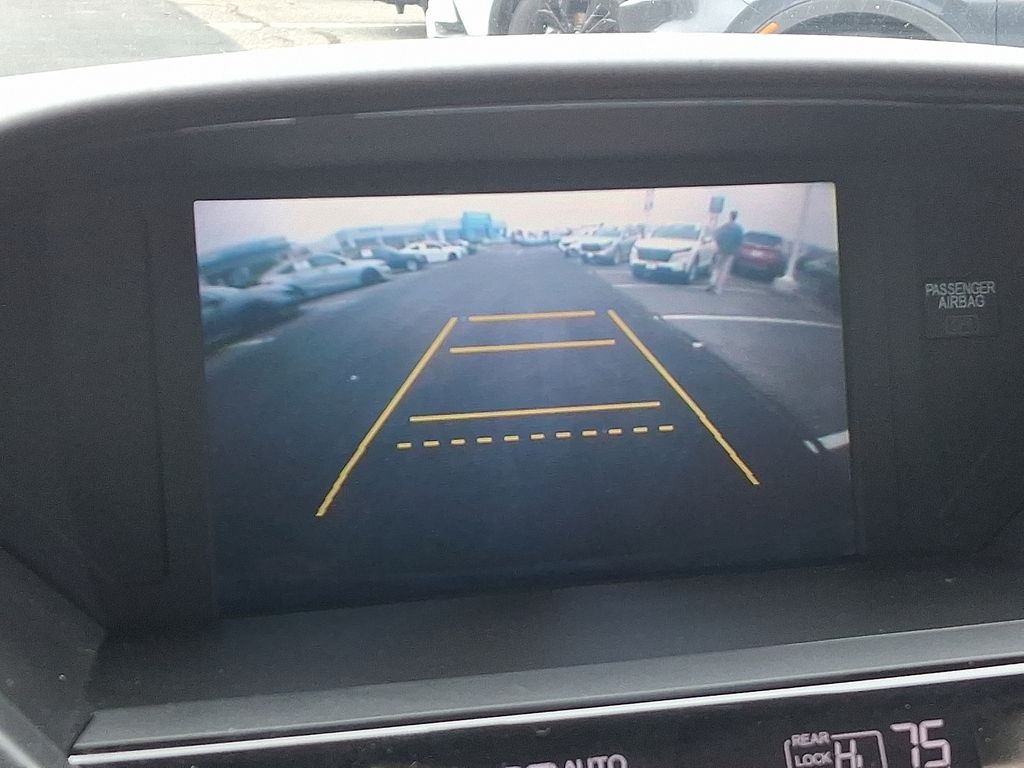 Thumbnail: 2013 Honda Pilot - 20