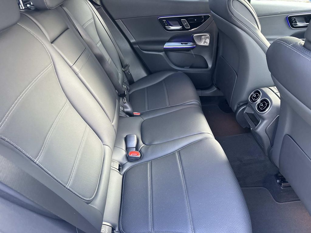 Thumbnail: 2026 Mercedes-Benz GLC - 20