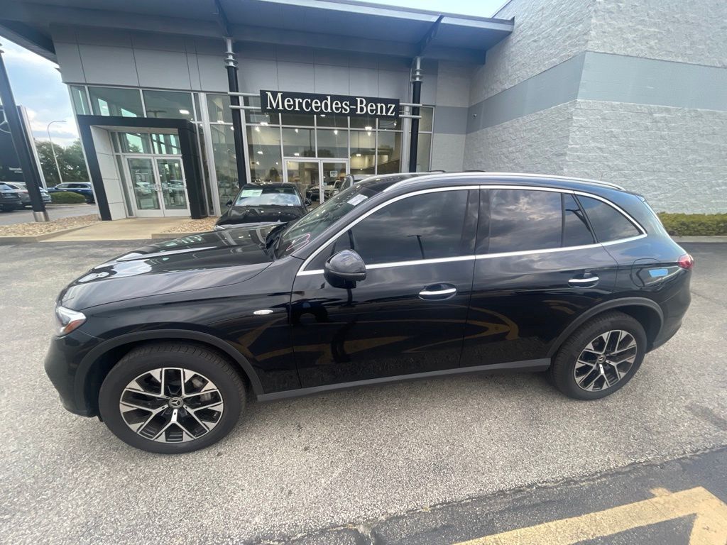 Black 2025 Mercedes-Benz GLC SUV / Crossover All-Wheel Drive 9-Speed Automatic