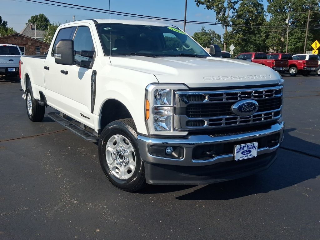 2026 Ford F-250 Super Duty XLT Crew Cab 4WD