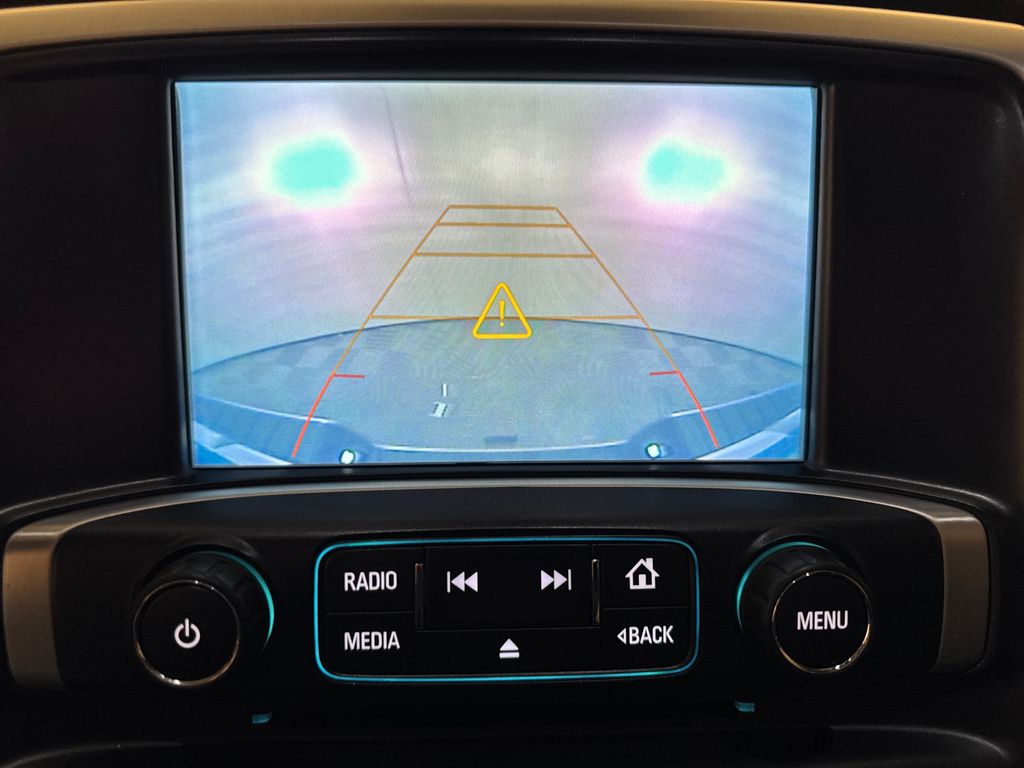 Used 2019 Gray GMC SLT image 24
