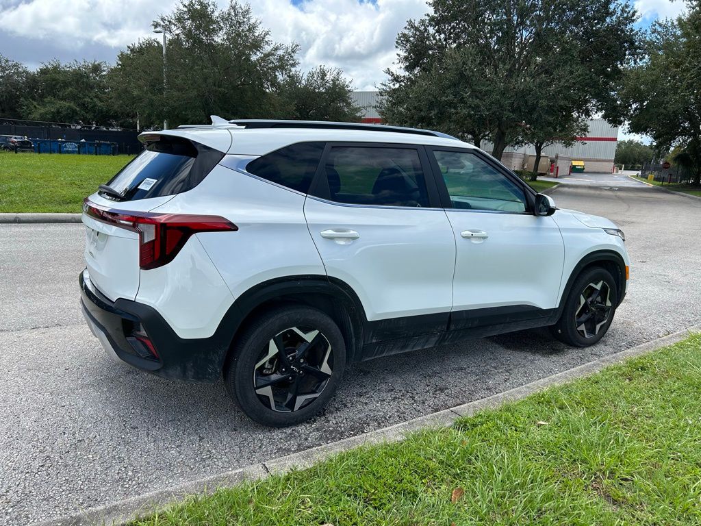 Thumbnail: 2024 Kia Seltos - 5