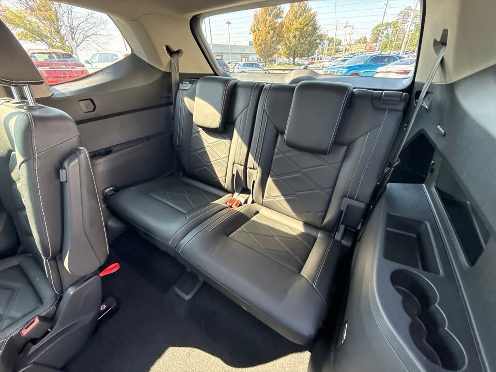 2024 Volkswagen Atlas 2.0T SE w/Technology Black at South Hills CDJR