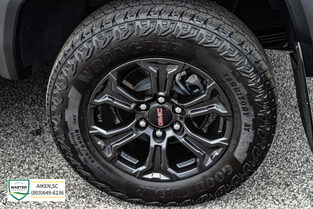 Used 2024 GMC Canyon Truck