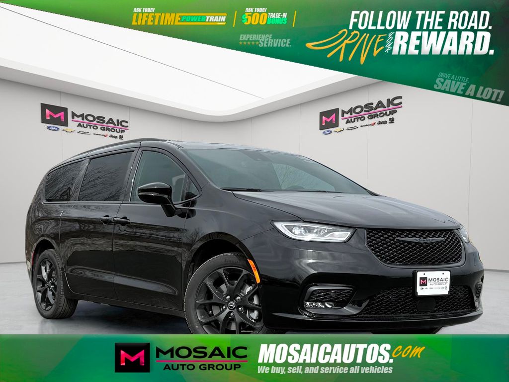 New 2026 Chrysler Pacifica Select Vans