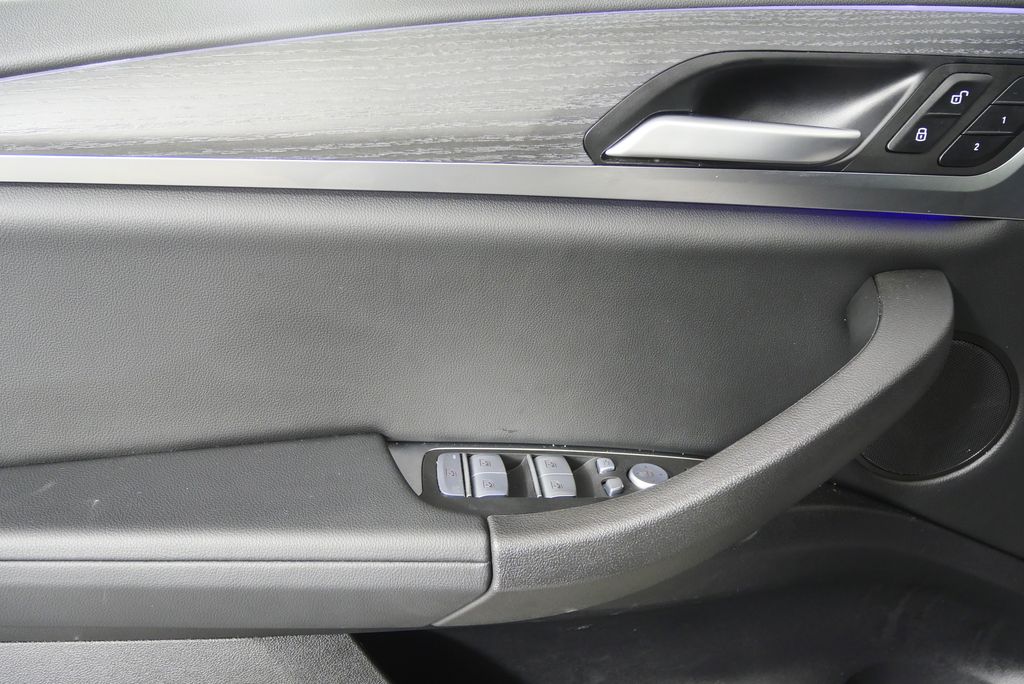 Thumbnail: 2023 BMW X3 - 9