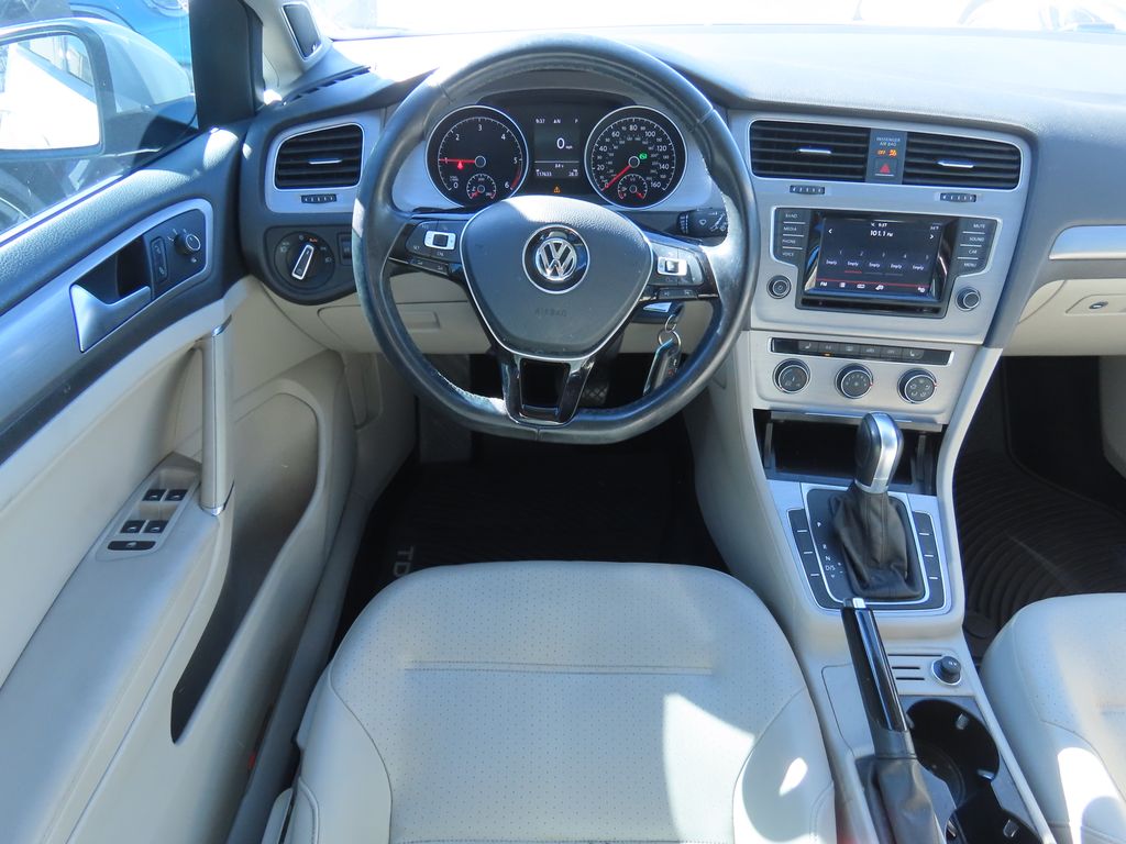 Thumbnail: 2015 Volkswagen Golf - 5