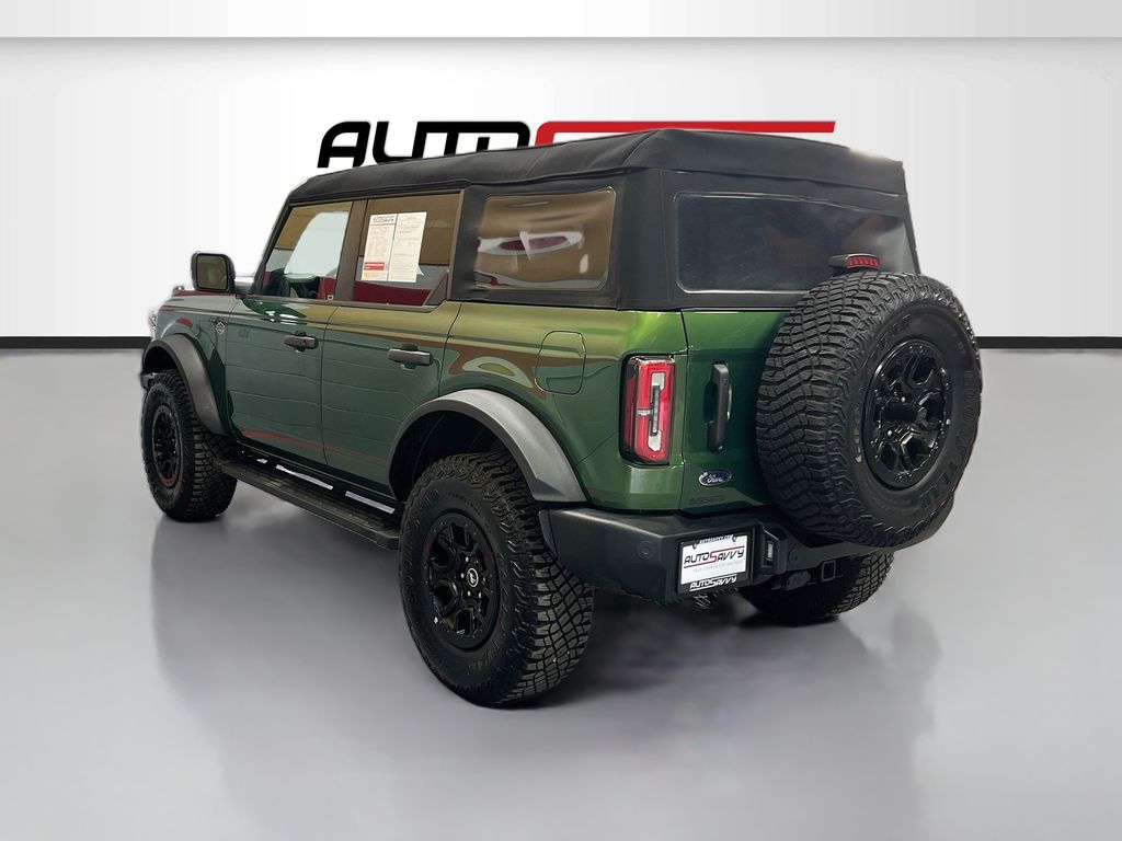 Used 2024 Green Metallic Ford Wildtrak image 5