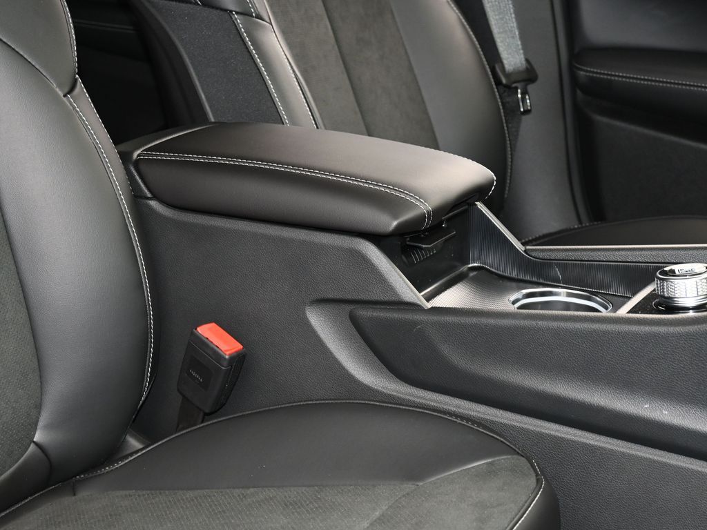 Used 2025 Bright White Clearcoat Jeep Altitude X image 37