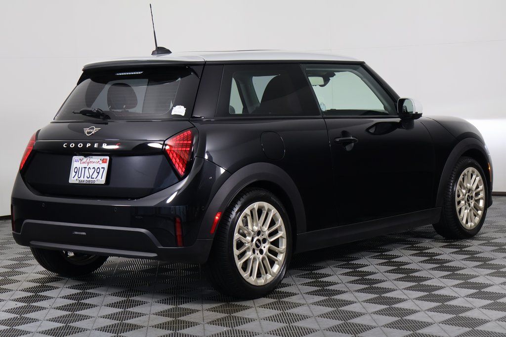 Thumbnail: 2025 MINI Cooper - 4
