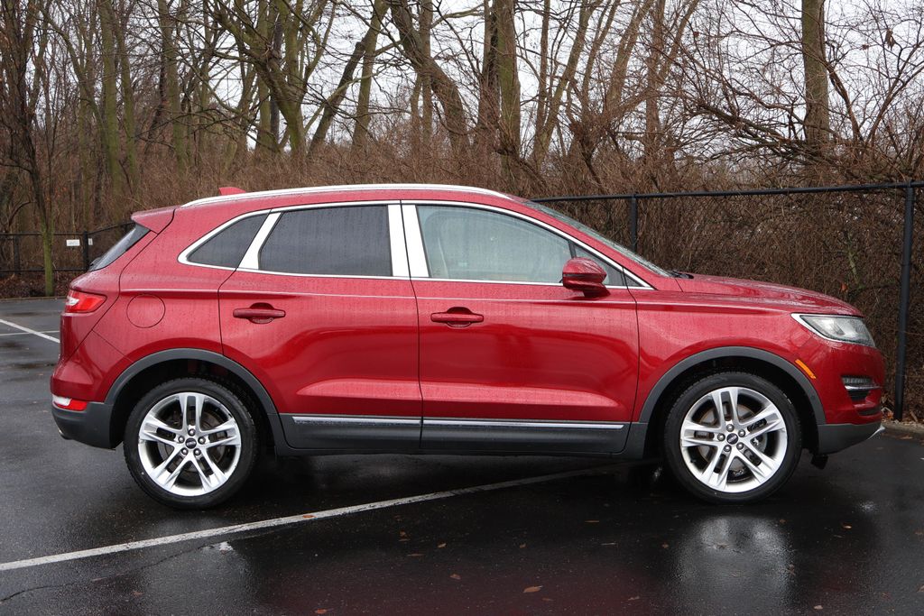 2015 Lincoln MKC Base 9