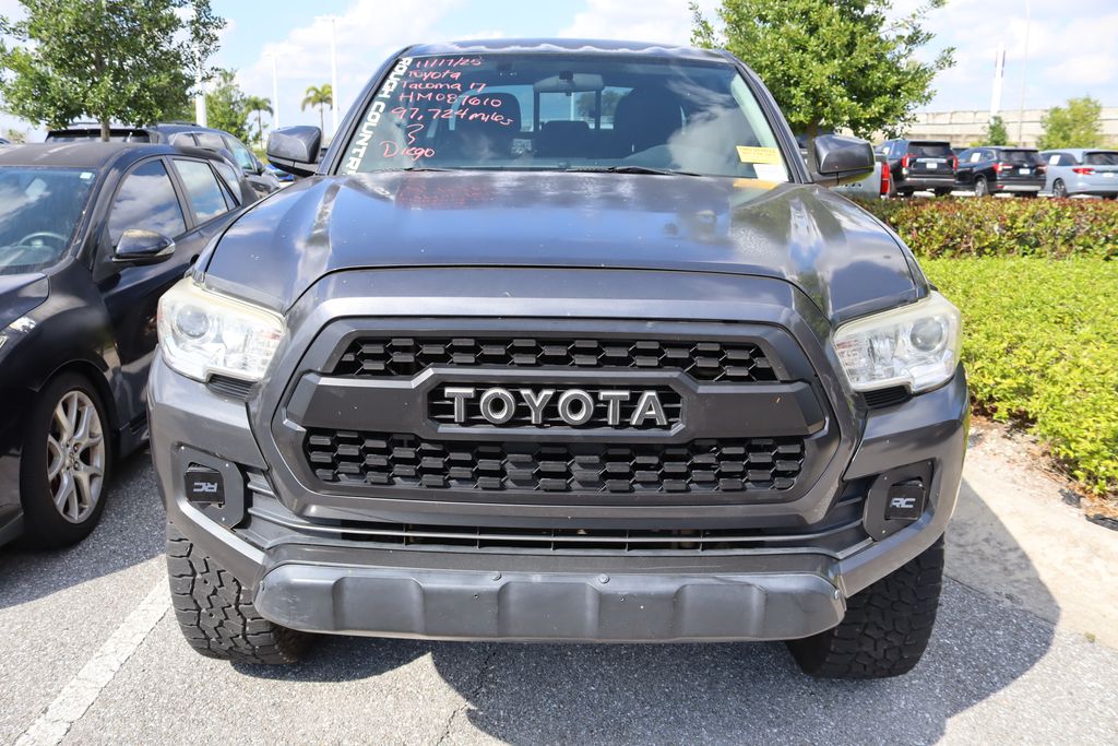 Thumbnail: 2017 Toyota Tacoma - 5