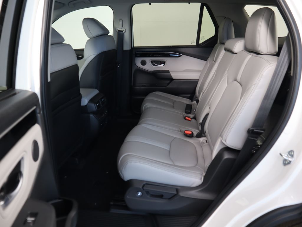 Thumbnail: 2025 Honda Pilot - 21