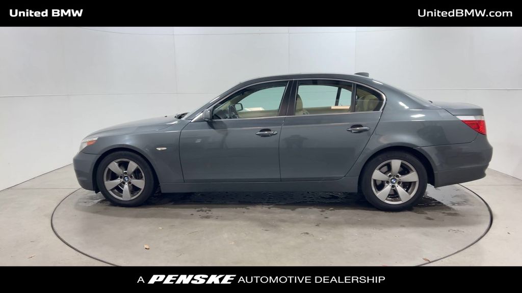 2007 BMW 5 Series 530i 5