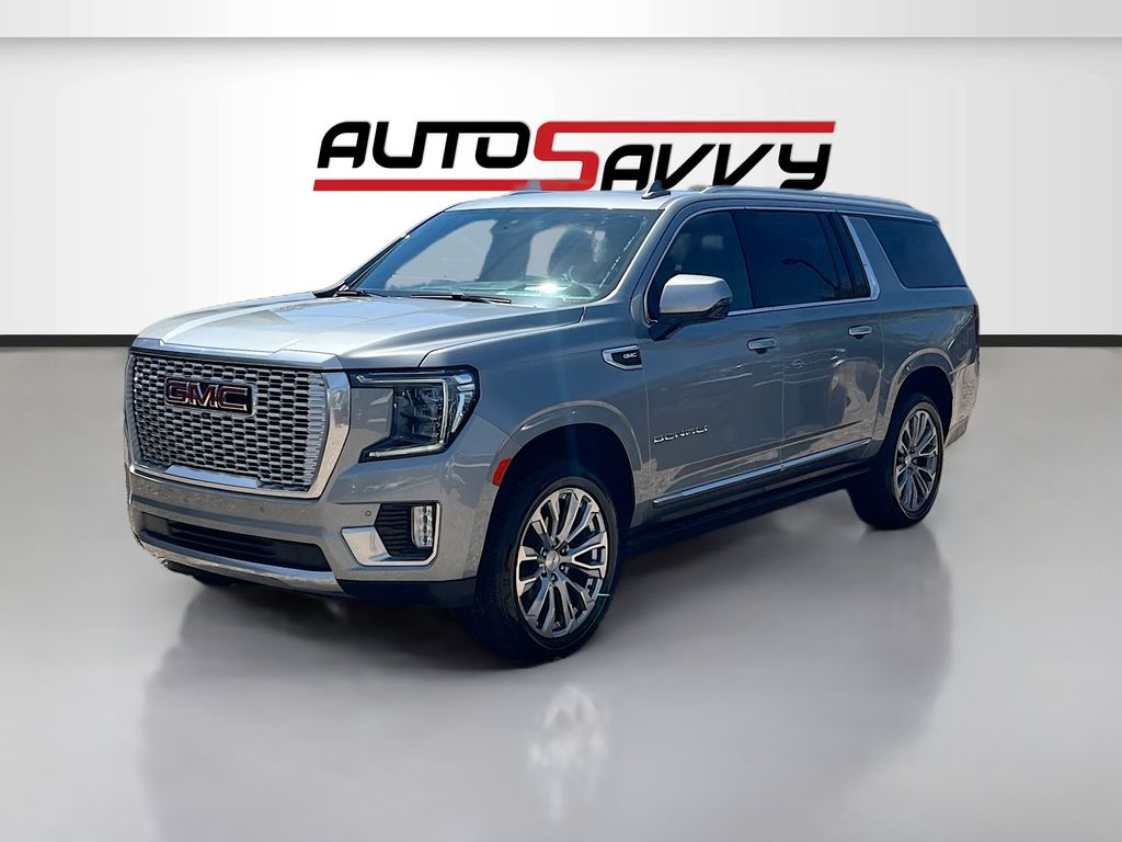 Used 2024 Silver GMC Denali image 3