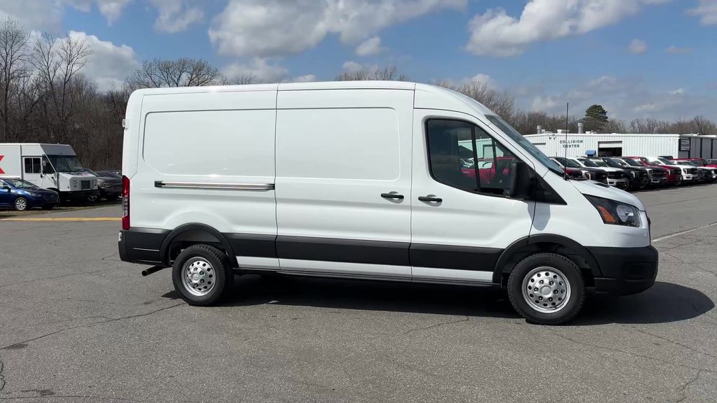 New 2026 Oxford White Ford Cargo Van image 9