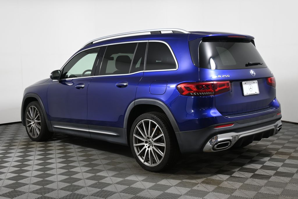 Thumbnail: 2021 Mercedes-Benz GLB - 8