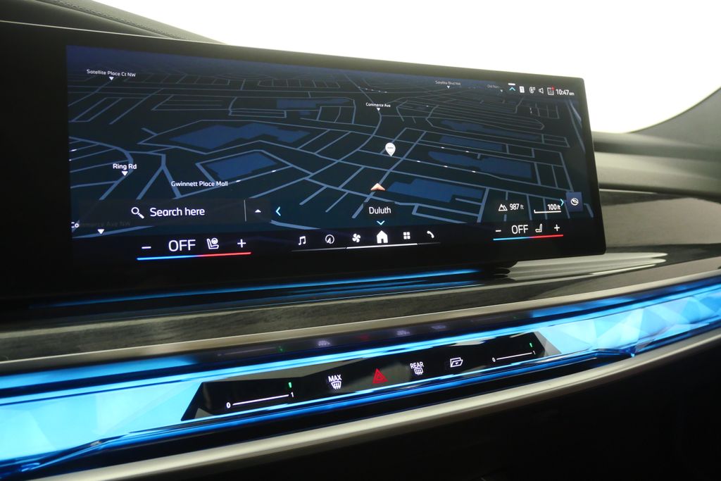 Thumbnail: 2023 BMW 7 Series - 25