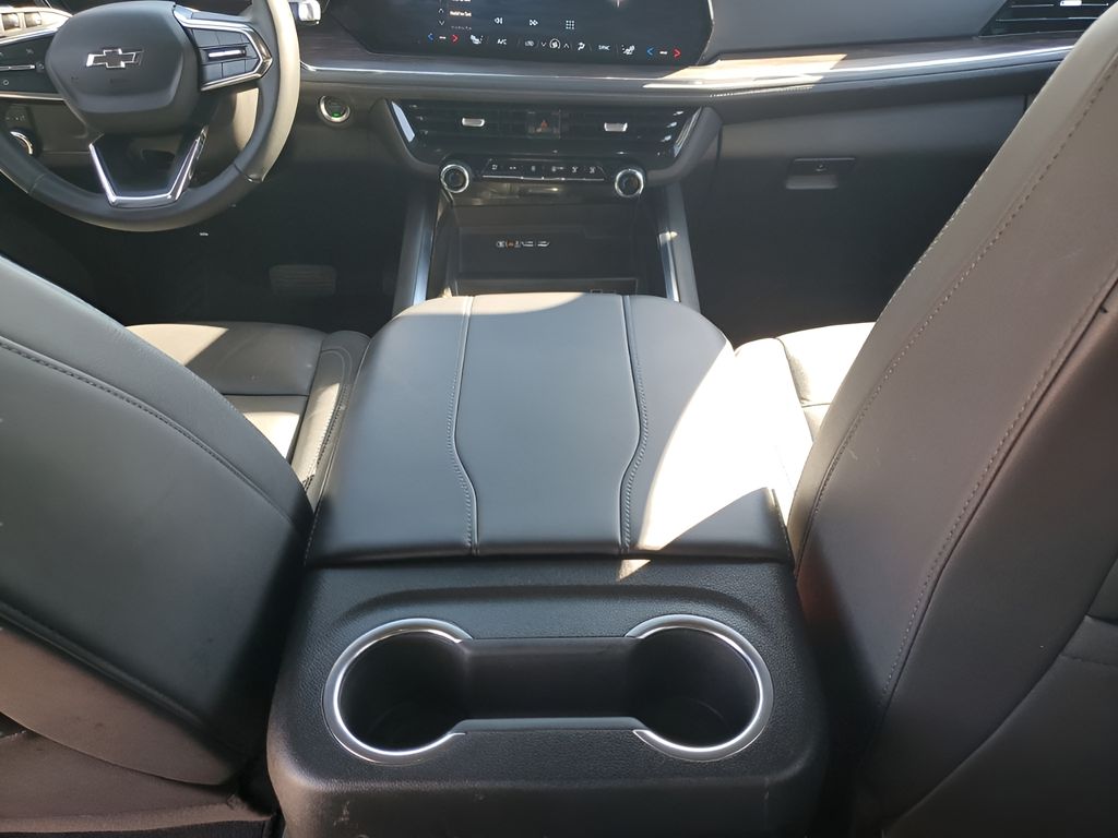 Used Car 2025 Chevrolet Suburban  Z71 For Sale Under $70,000 In Austin, Texas