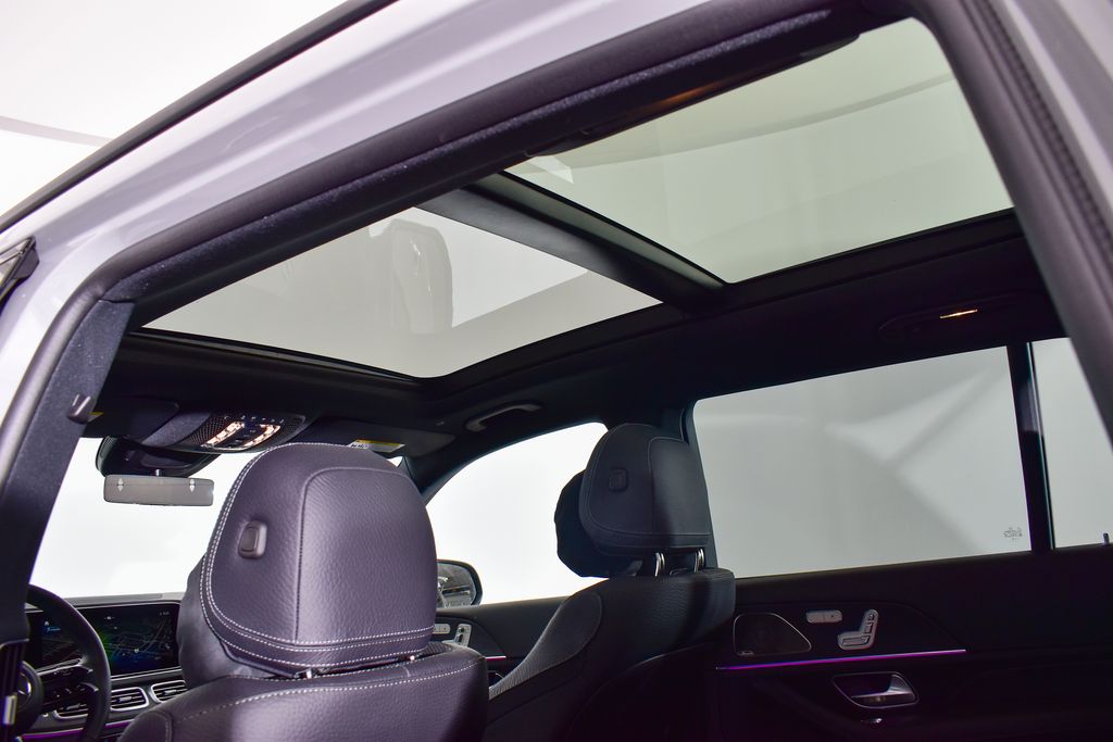 Thumbnail: 2025 Mercedes-Benz GLS - 24