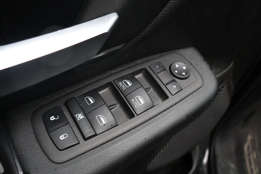 Thumbnail: 2021 RAM 1500 - 15