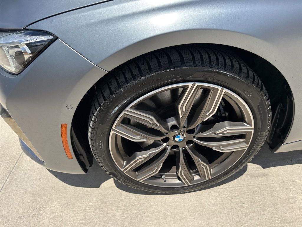2022 Frozen Bluestone Metallic BMW 7 Series M760i AWD Sedan