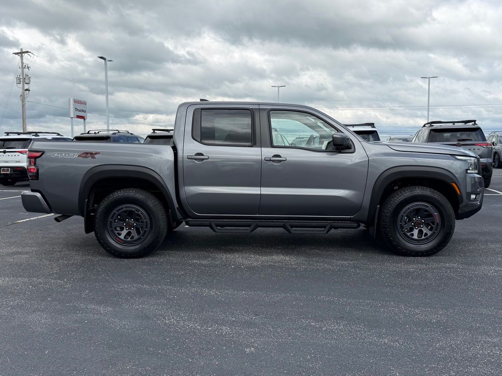 View vehicle photo 4