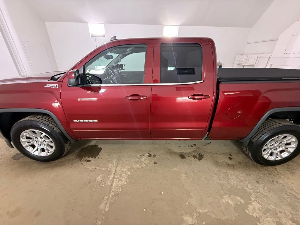 Photo 2 of 2018 GMC Sierra 1500 SLE
