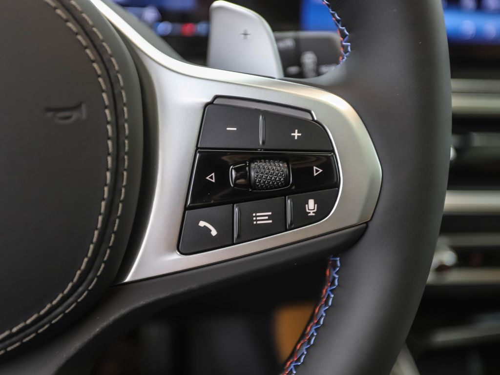 Thumbnail: 2026 BMW X5 - 13