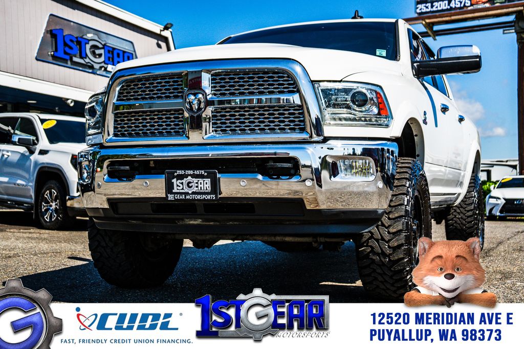 Bright White Clearcoat 2018 RAM 2500 Laramie Crew Cab 4WD Pickup Truck Four-Wheel Drive 6-Speed Automatic