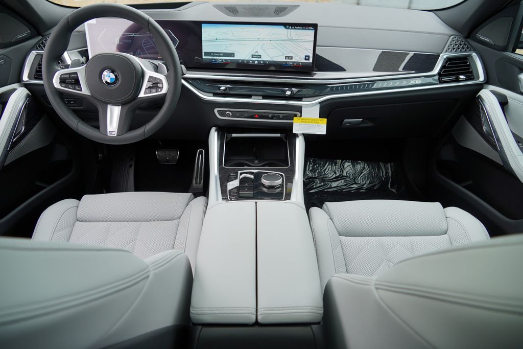 Thumbnail: 2027 BMW X6 - 12