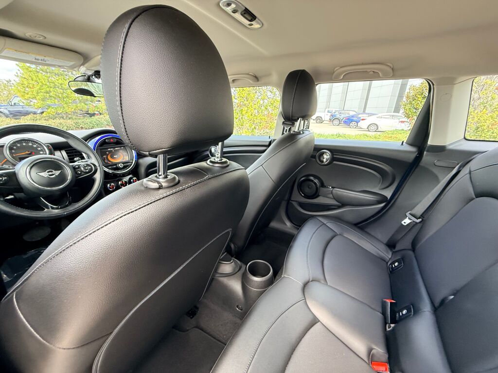 Thumbnail: 2017 MINI Cooper - 19