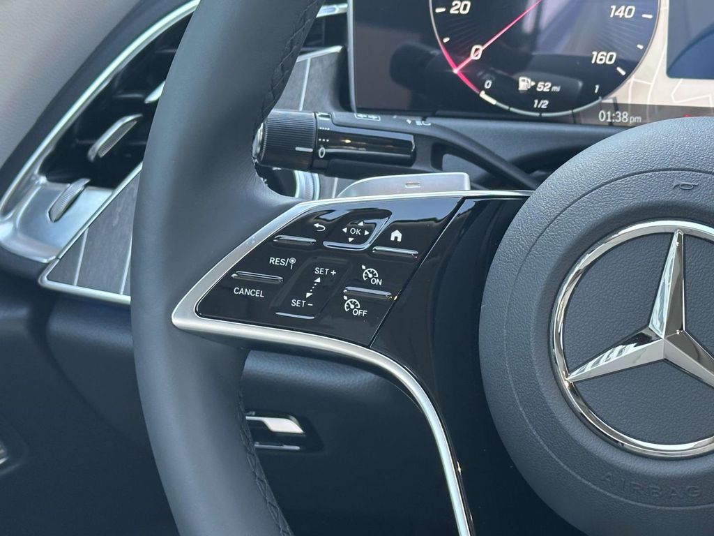 Thumbnail: 2025 Mercedes-Benz E-Class - 13