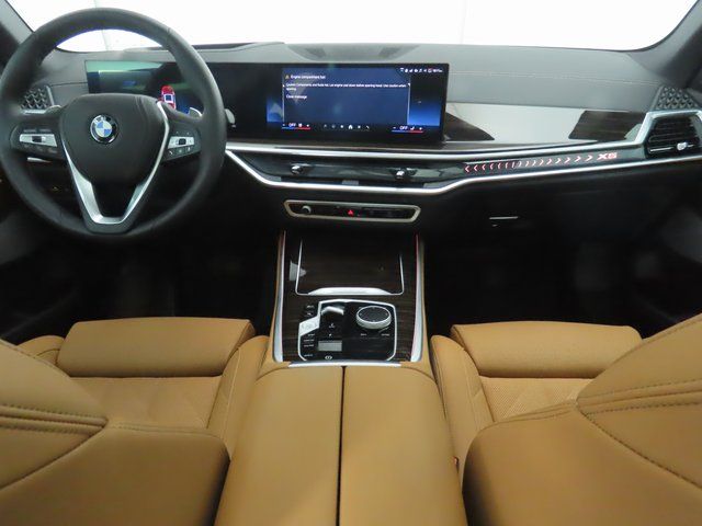 Thumbnail: 2025 BMW X5 - 13