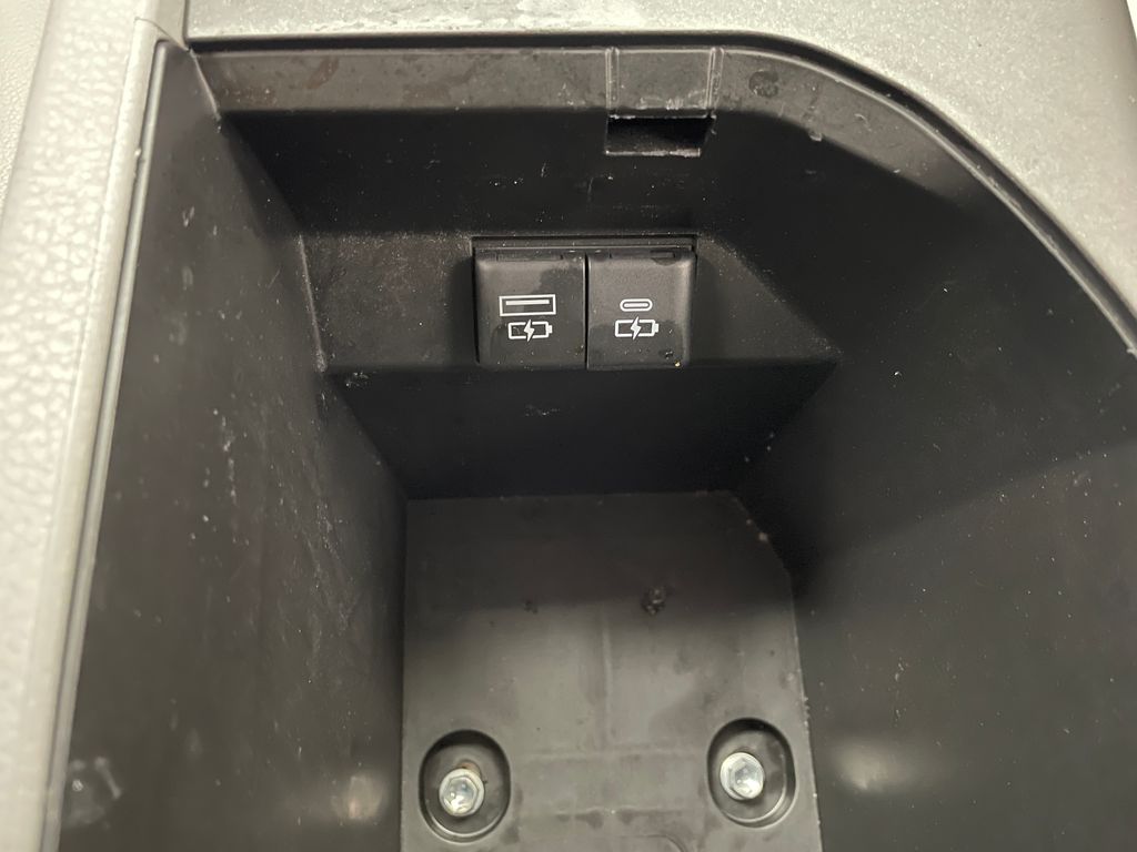 Thumbnail: 2022 Toyota Camry - 30