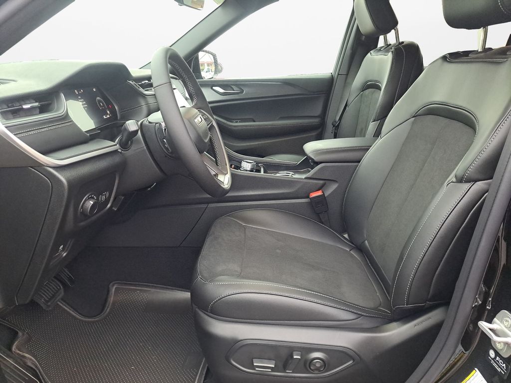 New Car 2025 Jeep Grand Cherokee L  Altitude X For Sale Under $40,000 In Austin, Texas