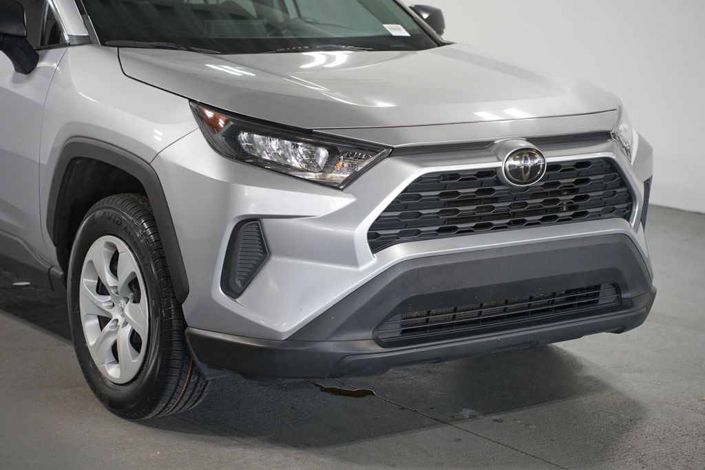 Thumbnail: 2020 Toyota RAV4 - 4