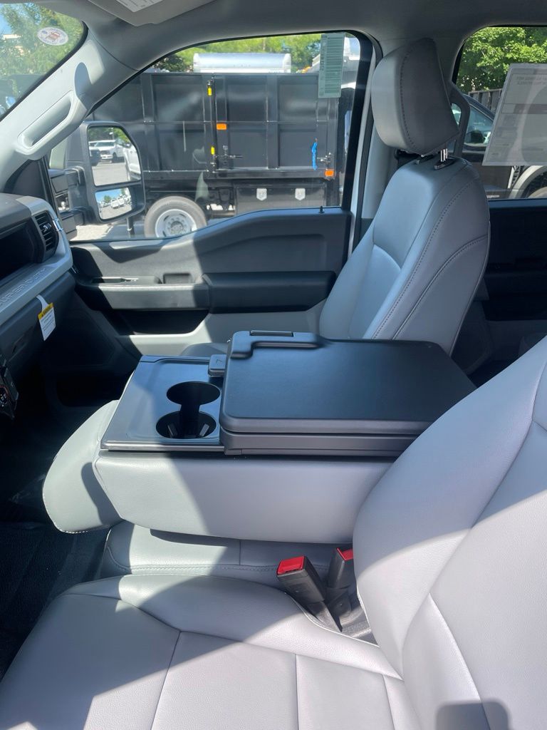 2026 Ford F-350 Chassis XL