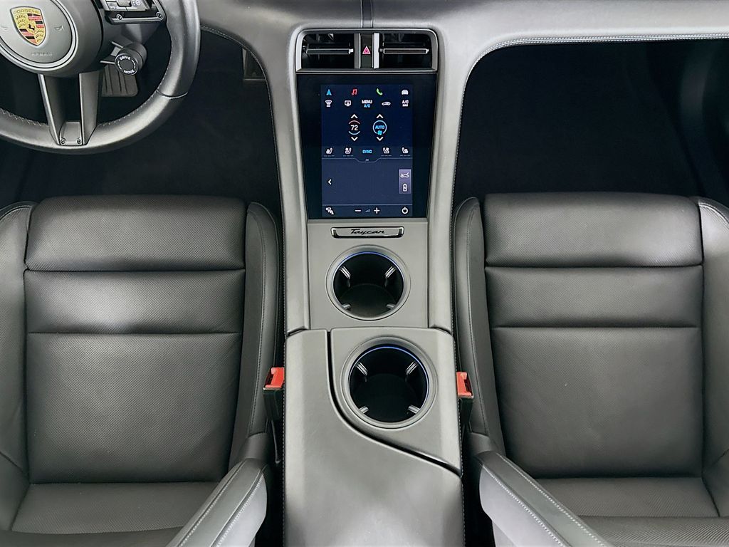 Thumbnail: 2020 Porsche Taycan - 17