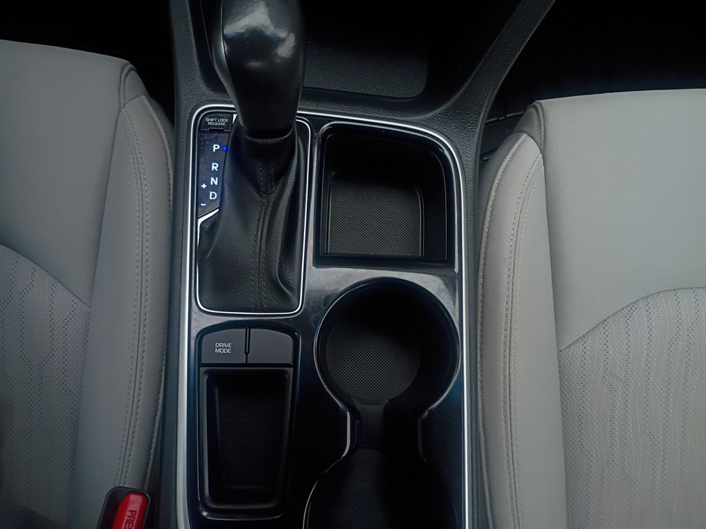 Used Car 2019 Hyundai Sonata Hybrid  Se For Sale Under $15,000 In Austin, Texas