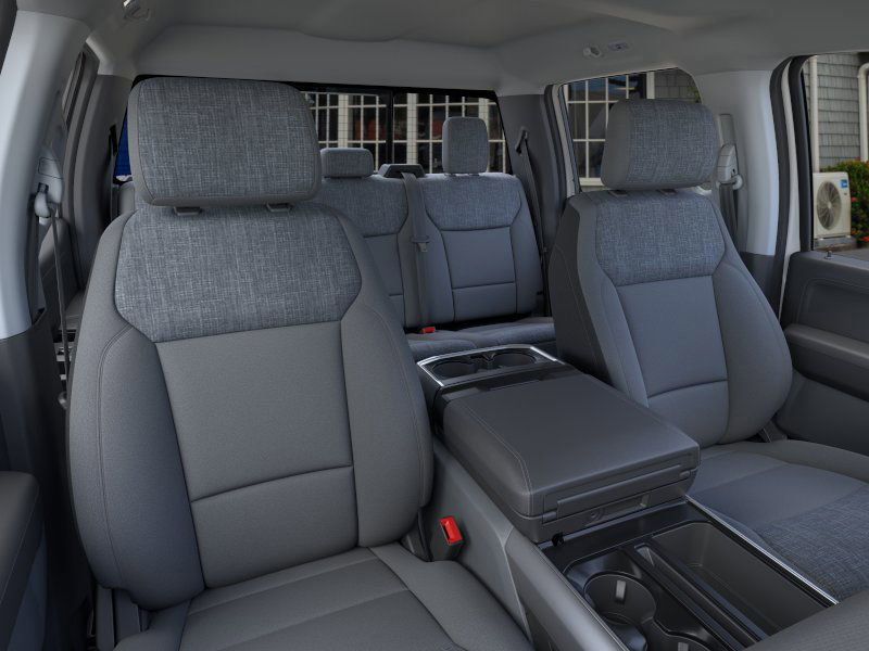 New 2025 White Ford XLT image 10