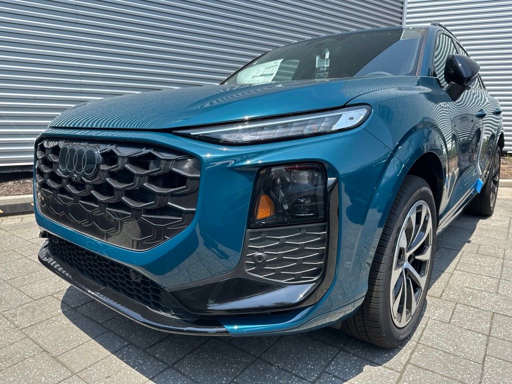 2026 Audi Q3 S line