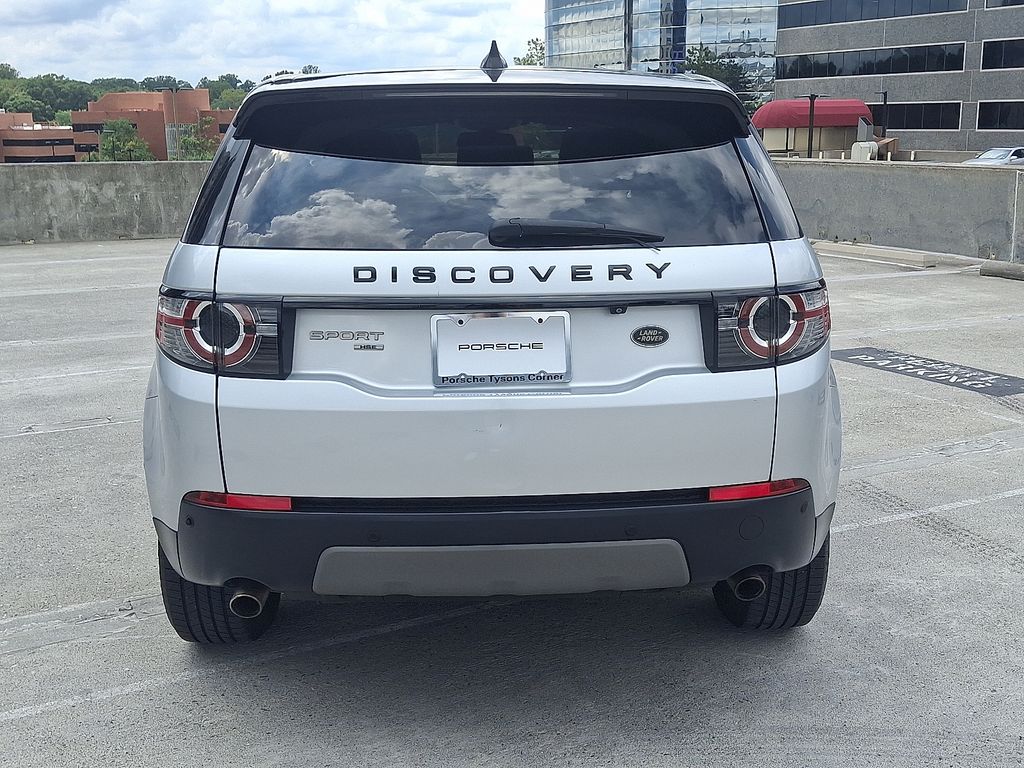 Thumbnail: 2018 Land Rover Discovery Sport - 25