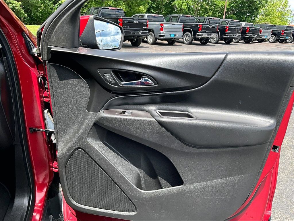 2018 Chevrolet Equinox — photo 12