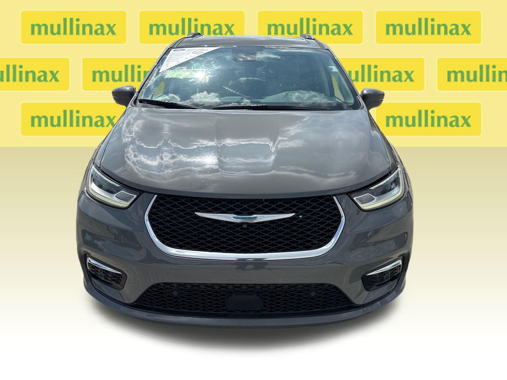 Certified Used 2021 Gray Chrysler Touring L image 11