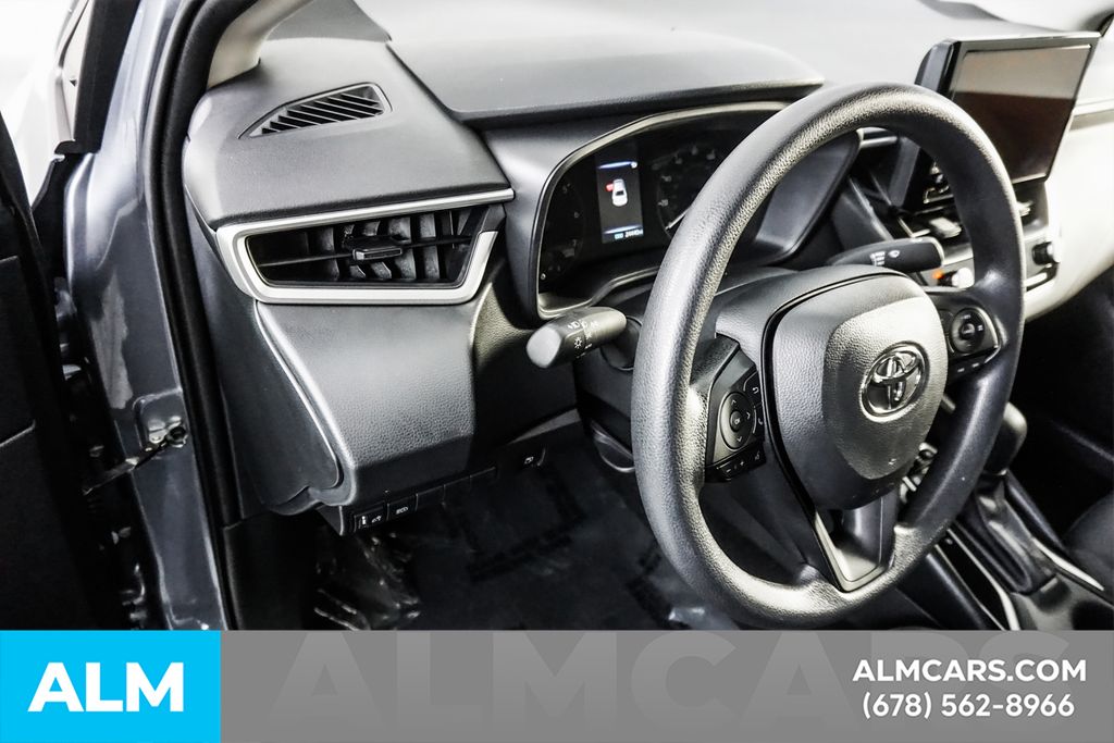 Used 2025  Toyota LE image 30