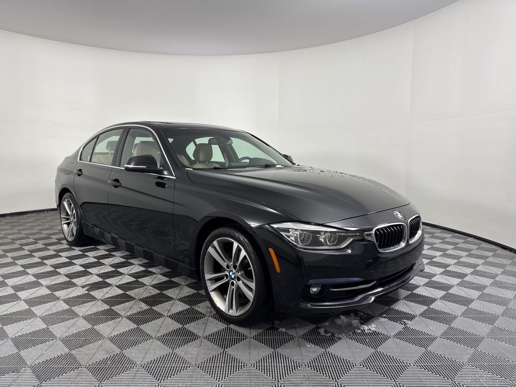 2018 BMW 3 Series 330i xDrive 3