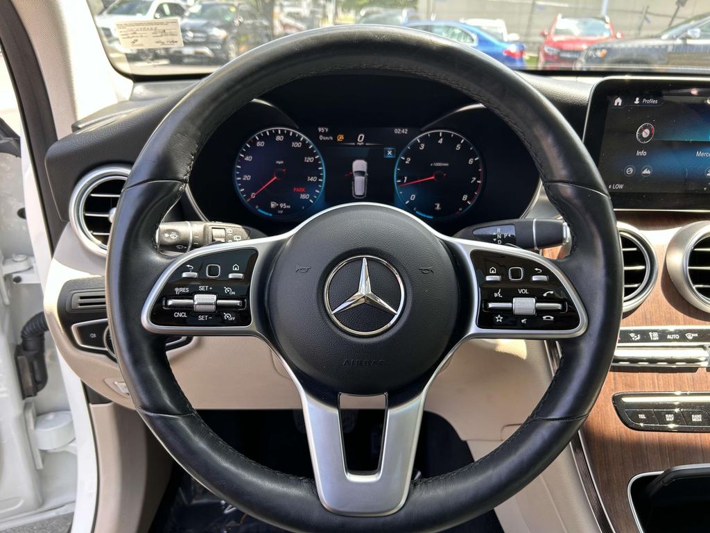 Thumbnail: 2021 Mercedes-Benz GLC - 14